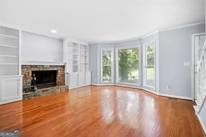 661 N Parkwood Road, Decatur, GA 30030 - Photo 5
