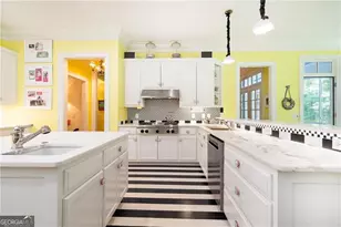 15 Old Paces Pl, Atlanta, GA 30327 - Photo 17