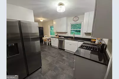 3248 Hilltop Circle, Gainesville, GA 30506 - Photo 5