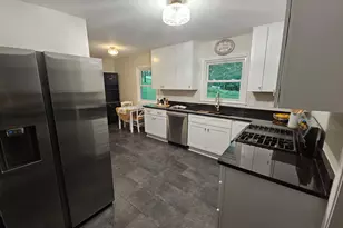 3248 Hilltop Cir, Gainesville, GA 30506 - Photo 5