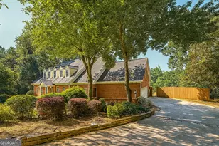 4070 Runnymede Dr SW, Lilburn, GA 30047 - Photo 3