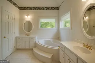 4070 Runnymede Dr SW, Lilburn, GA 30047 - Photo 33