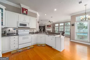716 Stonewall Jackson Pl, Waycross, GA 31503 - Photo 11