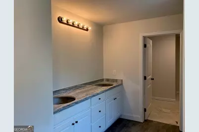 490 Riley Circle NW, Milledgeville, GA 31061 - Photo 9