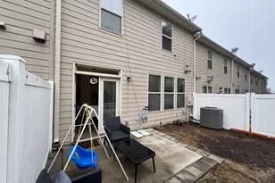 2718 Sardis Chase Ct, Buford, GA 30519 - Photo 15