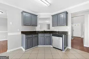 886 Terance Ave, Jonesboro, GA 30238 - Photo 3