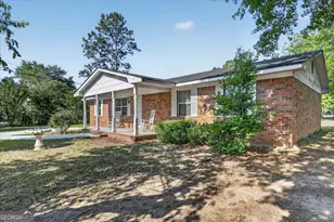 22 S Foss St, Statesboro, GA 30458 - Photo 3