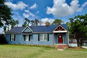 348 S Victory Dr, Lyons, GA 30436 - Photo 3