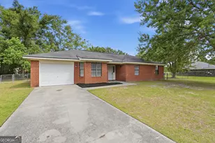 39 Henry Ln, Hinesville, GA 31313 - Photo 3