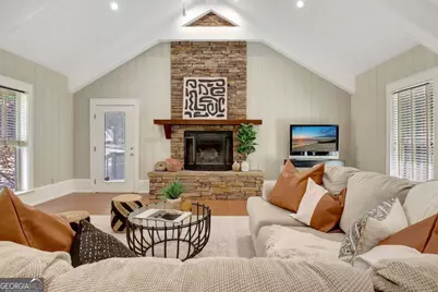 570 Crescent Road, Griffin, GA 30224 - Photo 3