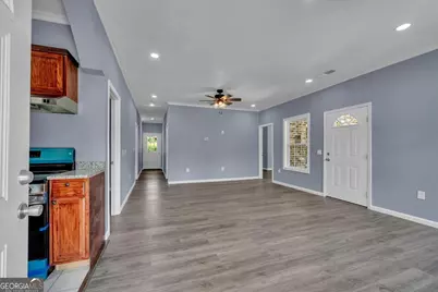 104 Robinson St, Byron, GA 31008 - Photo 3