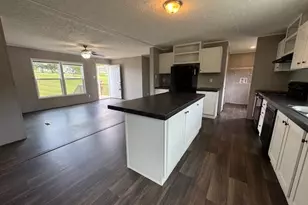 194 Deer Park Dr, Chatsworth, GA 30705 - Photo 3
