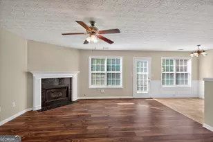 578 Shadow Lake Dr, Lithonia, GA 30058 - Photo 13
