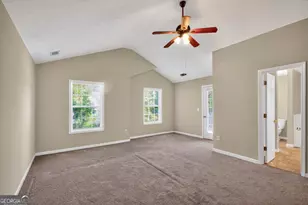 578 Shadow Lake Dr, Lithonia, GA 30058 - Photo 17