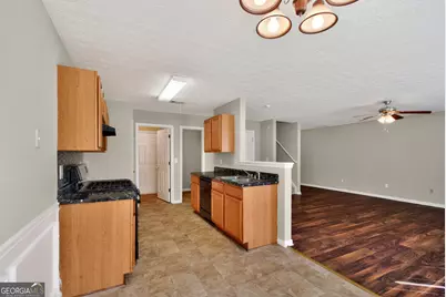 578 Shadow Lake Drive, Lithonia, GA 30058 - Photo 17
