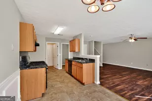 578 Shadow Lake Dr, Lithonia, GA 30058 - Photo 17