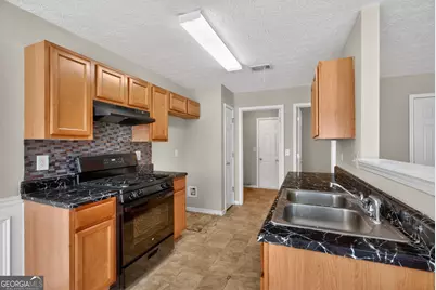 578 Shadow Lake Drive, Lithonia, GA 30058 - Photo 15