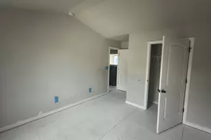 685 S Jeff Davis Dr, Fayetteville, GA 30215 - Photo 5
