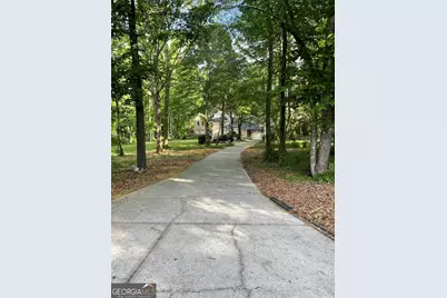 5279 Rocky Hill Drive SW, Lilburn, GA 30047 - Photo 15