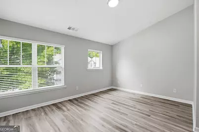 1297 Liberty Parkway NW, Atlanta, GA 30318 - Photo 19
