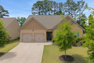 1039 Creekwood Cir, Madison, GA 30650 - Photo 1