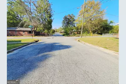 815 Edwards Avenue, Macon, GA 31204 - Photo 11