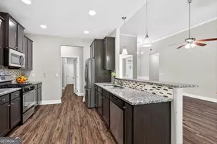 12359 Hillcrest Dr, Hampton, GA 30228 - Photo 17