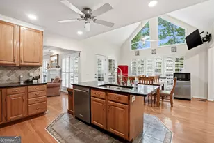 1964 Fields Pond Dr, Marietta, GA 30068 - Photo 7