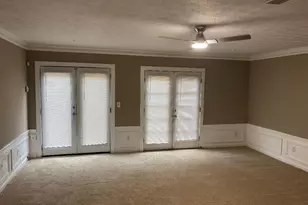 2331 Wellington Cir, Lithonia, GA 30058 - Photo 11