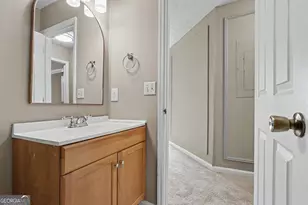 2331 Wellington Cir, Lithonia, GA 30058 - Photo 17