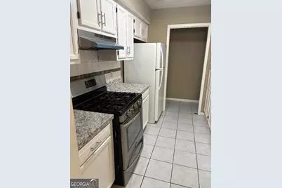 2331 Wellington Circle, Lithonia, GA 30058 - Photo 9