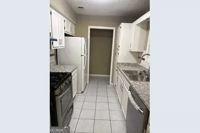 2331 Wellington Circle, Lithonia, GA 30058 - Photo 7