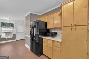 5577 Candler Creek Rd, Gillsville, GA 30543 - Photo 11