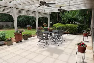 216 Ashford Cir, Lagrange, GA 30240 - Photo 3