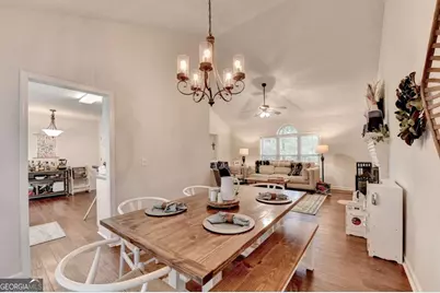 95 N Gwinnett Street, Buford, GA 30518 - Photo 17