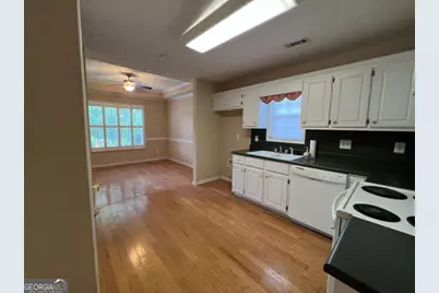 3426 Salem Cove Trail SE, Conyers, GA 30013 - Photo 3