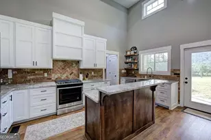 1084 Shahan Ln, Lafayette, GA 30728 - Photo 13