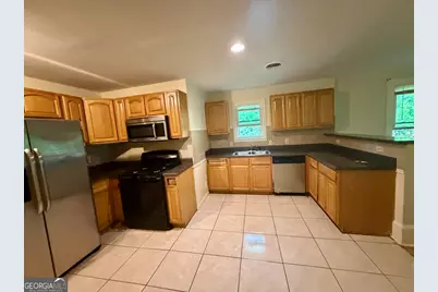 1821 E Farris Avenue, Atlanta, GA 30344 - Photo 9