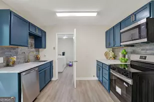 325 Forrest Ave, Savannah, GA 31404 - Photo 15