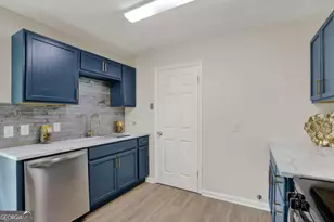 325 Forrest Ave, Savannah, GA 31404 - Photo 11