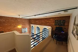 102 N Hill St, Griffin, GA 30223 - Photo 11