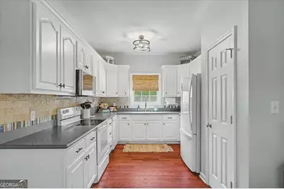 2 Brewster Street, Savannah, GA 31419 - Photo 17