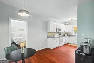 2 Brewster St, Savannah, GA 31419 - Photo 15