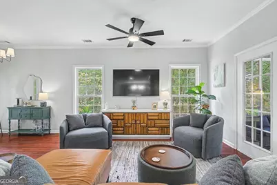 2 Brewster Street, Savannah, GA 31419 - Photo 9