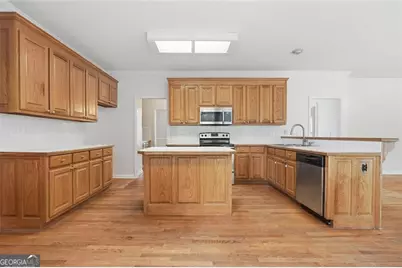 3235 Lake Russell Way, Buford, GA 30519 - Photo 9