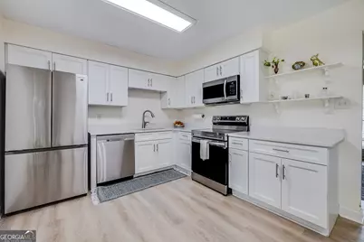1348 Whitfield Park Drive, Savannah, GA 31406 - Photo 9