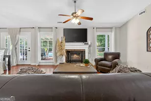 318 Summer Pl, Peachtree City, GA 30269 - Photo 7