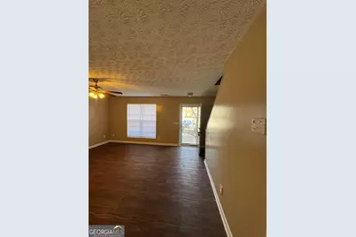5869 Strathmoor Manor Circle, Lithonia, GA 30058 - Photo 3