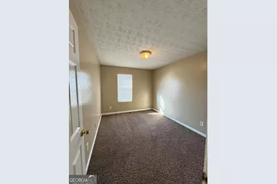 5869 Strathmoor Manor Circle, Lithonia, GA 30058 - Photo 9