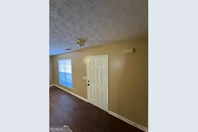 5869 Strathmoor Manor Circle, Lithonia, GA 30058 - Photo 13
